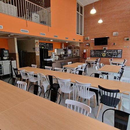Residencia Universitaria Resa Giner De Los Rios Алькала-де-Энарес Экстерьер фото